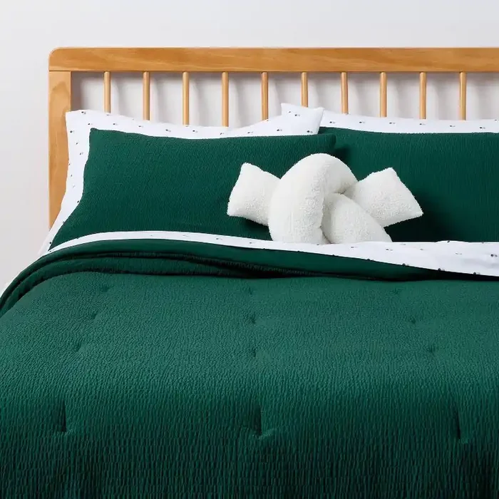 6pc Twin/Twin Extra Long Textured Comforter and Sheet Bedding Set Dark Green – Room Essentials™