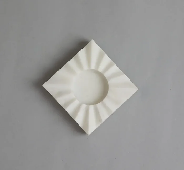 AGRA SOFT STONE CARVING PRODUCTS Sun Burst Marble Tea Light Candle Holder for Home Table Decoration Diwali Decor Return Gift and Corporate Gifting (Small)