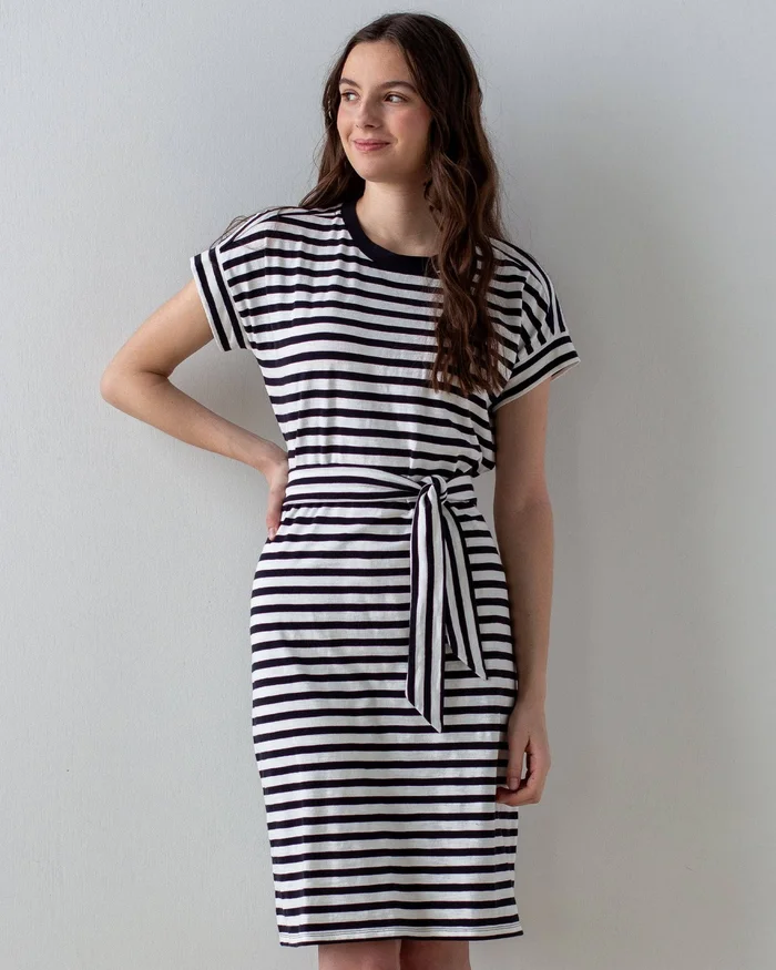 Black and White Striped Short Sleeve Knee Length Knit Dress