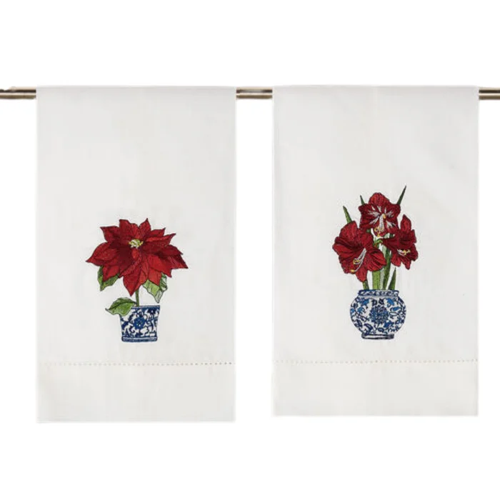 HOLIDAY CHINOISERIE GUEST TOWEL