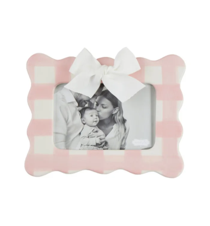 Horizonal Pink Bow Frame