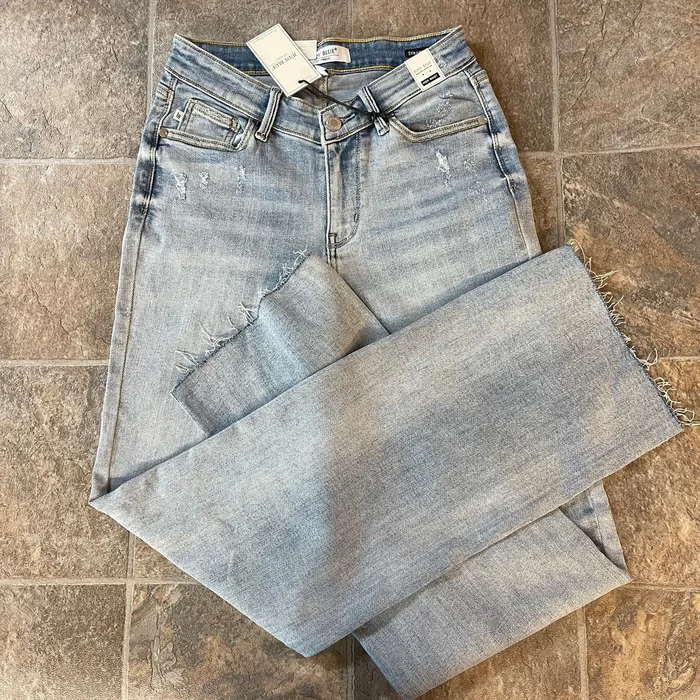JUDY BLUE Straight Fit Jeans