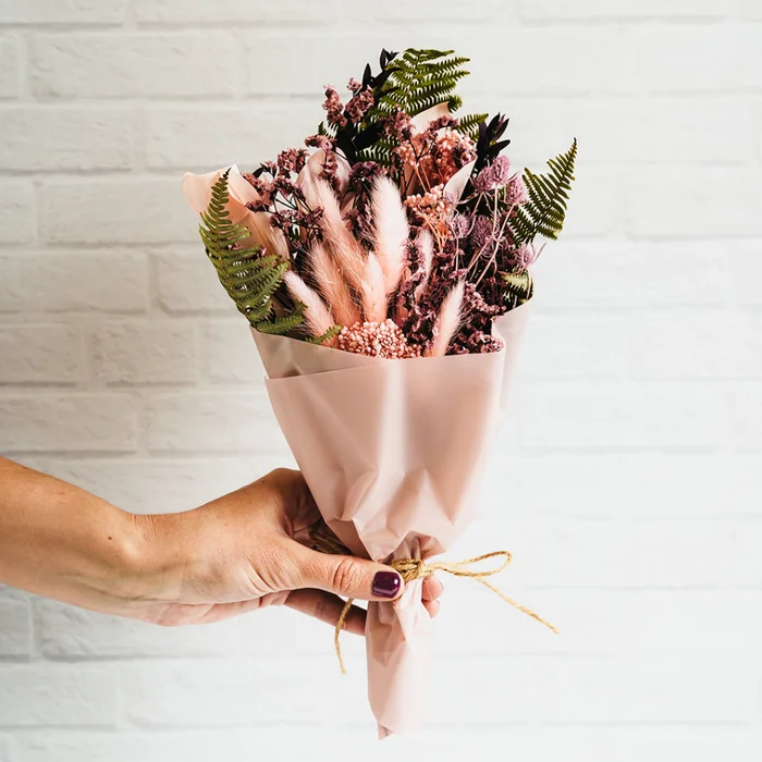 Juliette Dried Flower Mini Bouquet – Pink