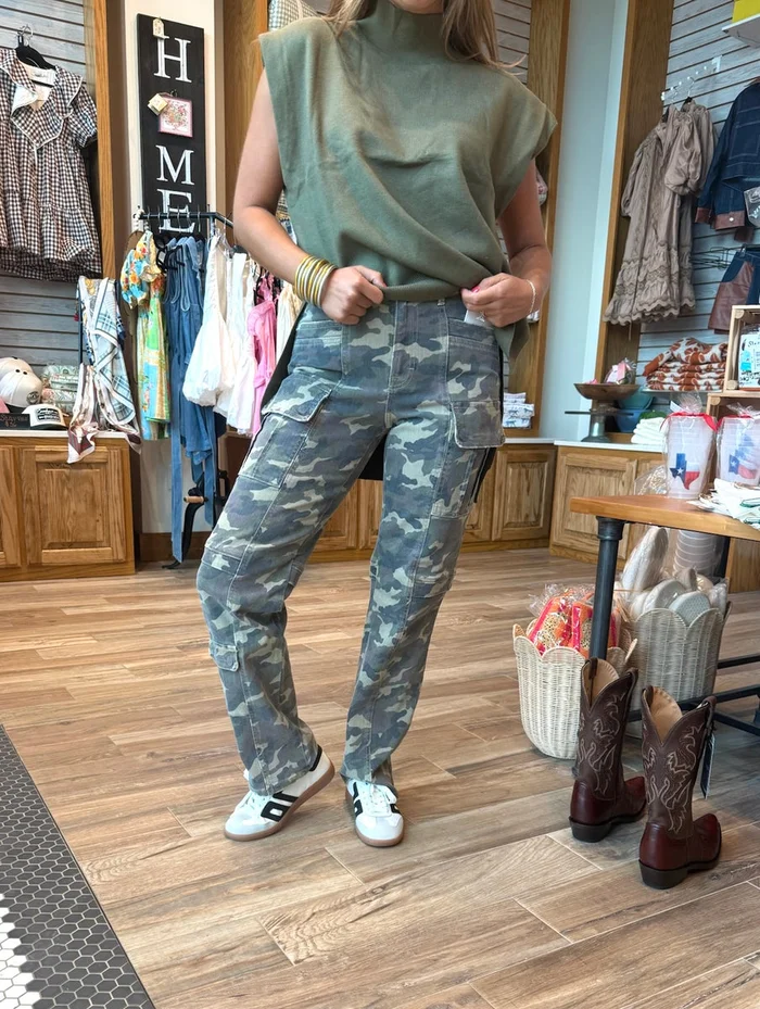 Kelly Camo Cargo Jean