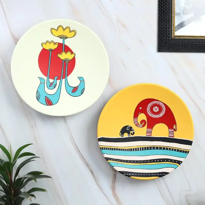 KHURJA POTTERY ‘Natural Beauty‘ Set of 2 Handpainted Terracotta Decorative Wall Plates Decor Hanging Wall Decor Wall Plates For Living Room Home Decoration (9.5 inch Yellow & Cream)