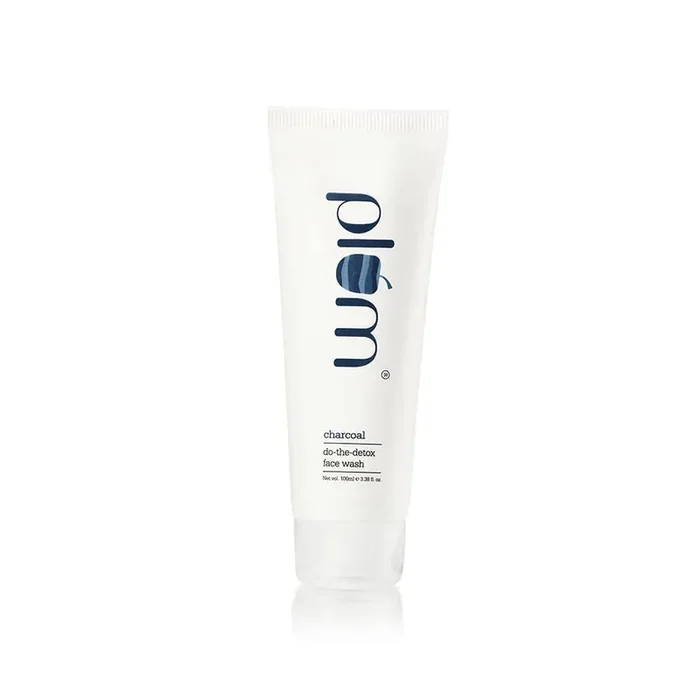 Plum Charcoal Face Wash With Activated Charcoal & Kaolin Clay for Deep Pore Cleansing For All Skin Types 100% Sulphate-Free 100 ml