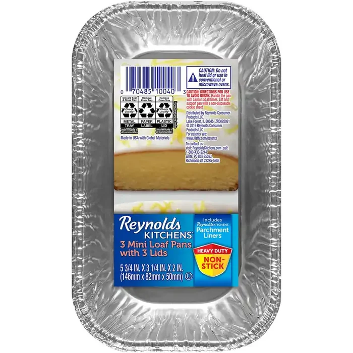 Reynolds Kitchens Mini Loaf Pans with Lids 3 ct Pack
