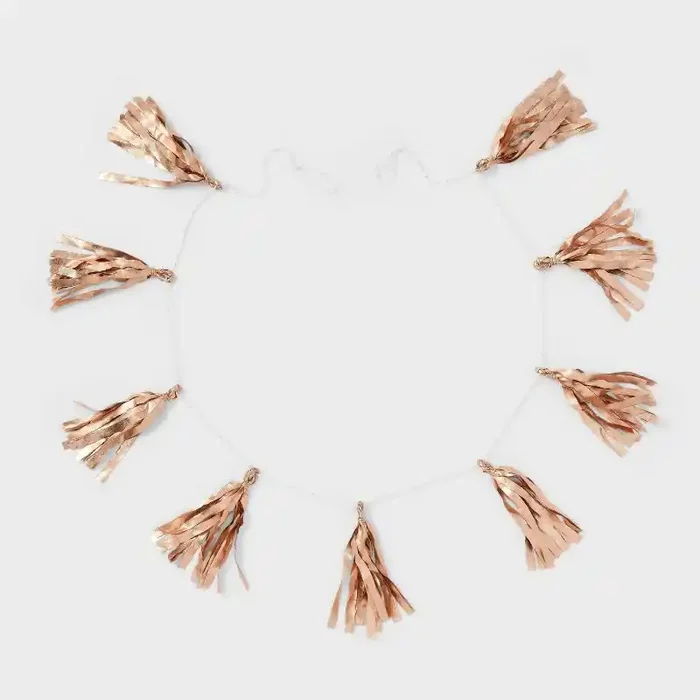 Rose Gold Metallic Tassel Garland – Spritz™