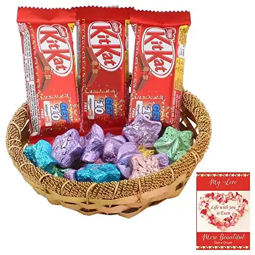 SFU E Com Nestle Chocolate Gift Combo Valentine Chocolate with Love Greeting Card Valentine Chocolate Hamper 320