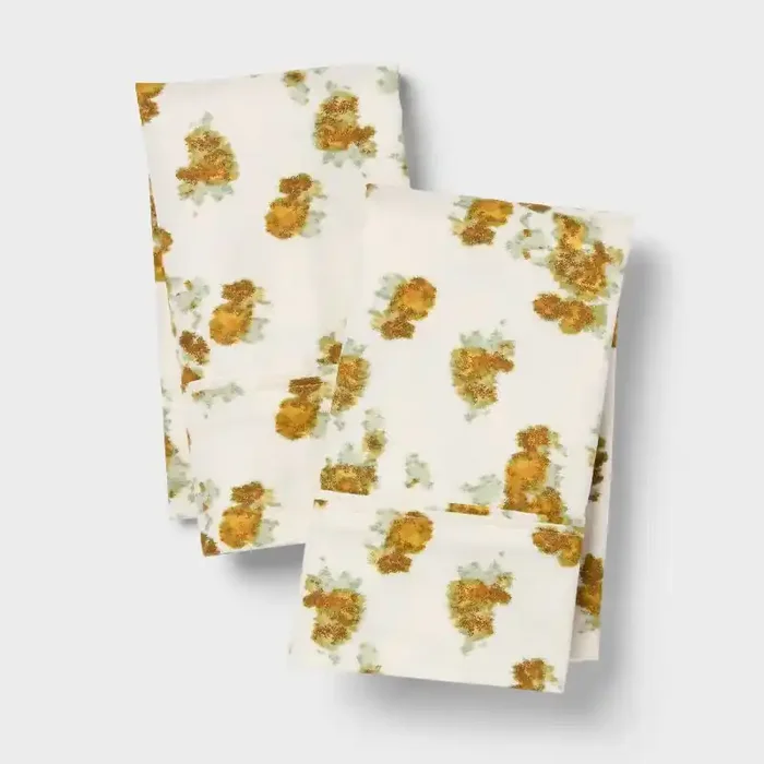 Standard 400 Thread Count Performance Pillowcase Gold Blurred Floral – Threshold™