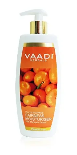 Vaadi Herbals Fairness Moisturizer Lotion With Mandarin And Silk Extract – Vitamin C Rich Mandarins Effectively Lightens Your Skin Tone While Deep Moisturizing It – Silk Extract Controls Melanin