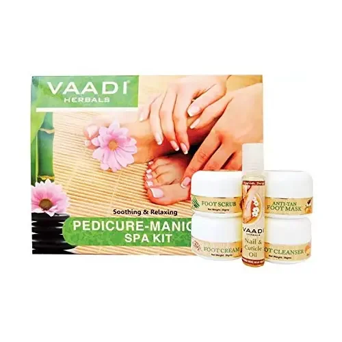 Vaadi Herbals Pedicure Manicure Kit with Grapeseed Extract and Fenugreek – Soothing and Relaxing – ALL Natural – Suitable for All Skin Types and Both for Men and Women – 135 Grams