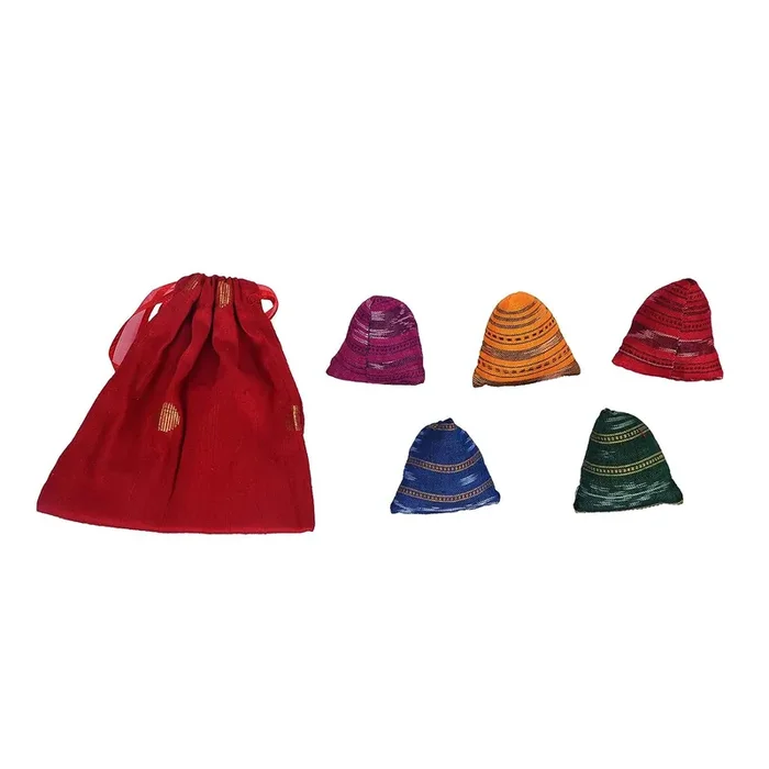 VARANASI WOODEN TOYS 5 Stones Game Indian Traditional Game Classical & Nostalgic Made of Cloth Filled with Fur & Grains Ancient Triangle Shaped for Kids